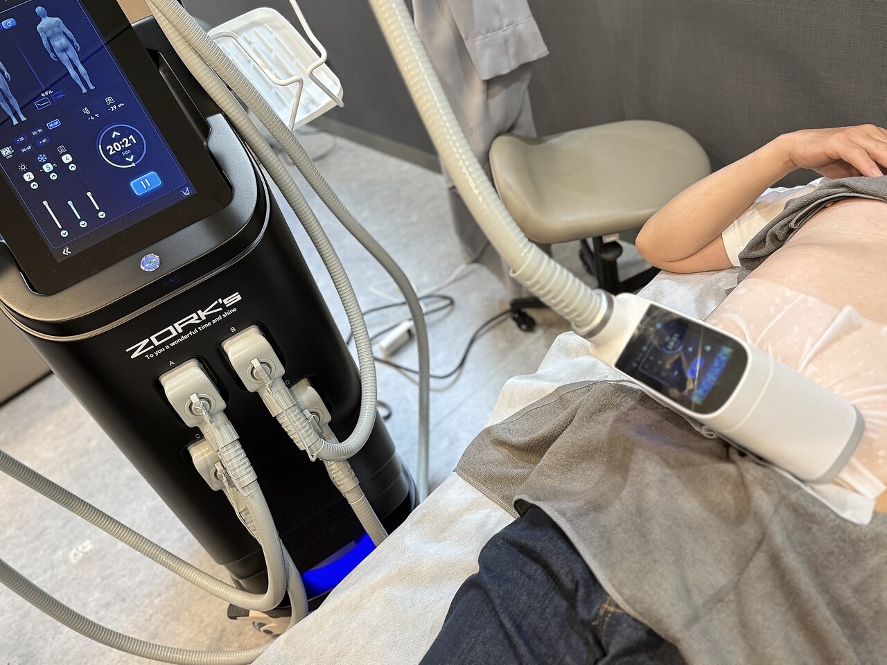 最新脂肪冷却＋電磁パルスマシン、クライオ、美品、痩身+360脂肪冷却痩身 360°脂肪冷却 THE COOL FOUR-クールフォー | 脂肪冷却痩身専門店