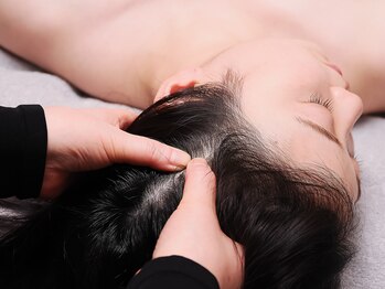 アンド ボナール(&-bonnard)/お着替え、施術スタート