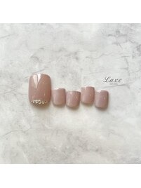 上品大人フットネイル