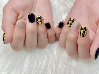 ヒールネイル(heal nail)/yellow×black×チェック柄..