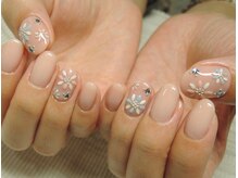 スタイリッシュネイルズ(Stylish Nails)/スタッズフラワーネイル