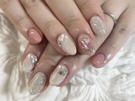 (多比良)ホワイトピンクネイル