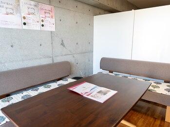 ミラクルバスト 松山店/待合室