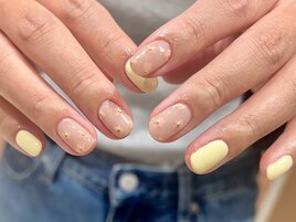 ニュアンス小花柄ネイル