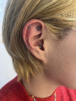 ビーマジック(Be Magic)/施術と同時施術!耳ツボ!