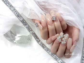 アイム 河原町(Aim)の写真/シンプルな中にも華やかさをプラスしたデザインが◎丁寧なカウンセリングで初めてで不安な方にもオススメ！