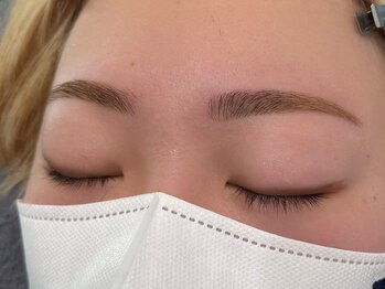 ビーズアモール 大府店(B's amor)/美眉スタイリング