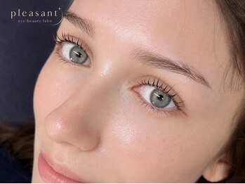 プレザント(PLEASANT)の写真/《丁寧な施術でモチの良さ◎》自まつ毛が短い・量が少ない等のお悩みを解消しアナタの魅力を引き出します♪