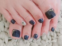 グランチュール(Grantulle)/ネイビーカラーネイル