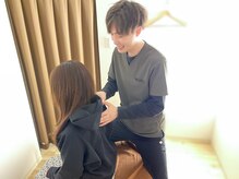 ムク(MUKU)の雰囲気（施術の流れ2. 何が原因で痛みや不調が出ているかを検査します。）