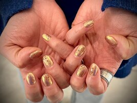 ゴールドニュアンスネイル☆