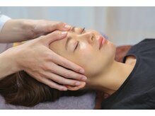 美容整体サロン 心斎橋/前頭骨にアプローチ