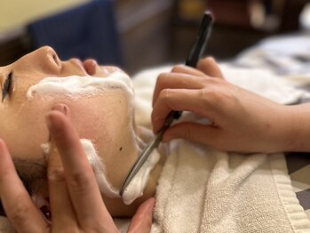 シェービング&エステTokyo Barber VASH中野店【ブライダル/フェイシャル/ヘッドスパ】の写真/イベント前にも◎【フルシェービング♪】うる艶シェービング(顔・うなじ・耳・眉カット)