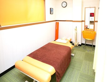 うらやす整体院/ 施術スペース♪清潔感◎