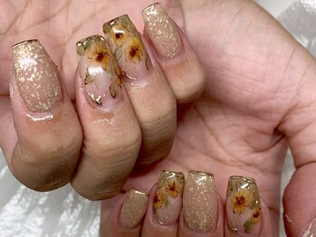 カラーズ(colors.)/手書きお花×スキニーフレンチ。