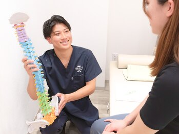 ほねキング 神田駅北口整骨院/整体/骨盤矯正/神田駅/神田
