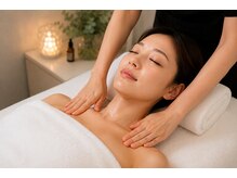 マシャンブル(ma chambre)の雰囲気（デコルテ、肩、背中を優しくほぐします。）