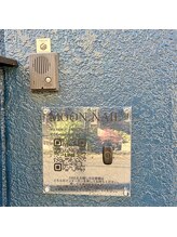 ムーンネイル(MOON.NAIL)/QR横インターホンを押して下さい