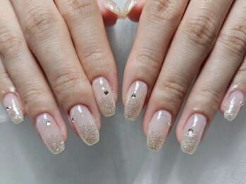 ドリーミー ネイル 上野(Dreamy Nail)/ラメグラデーション×ストーン