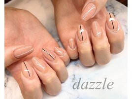 シンプルベージュネイル
