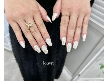 ルーヴル(LOUVRE)/オーロラネイル