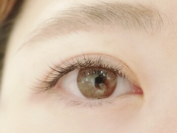 アイラッシュ バイ アイル(eyelash by ilu)の写真/【良質な国産セーブルを使用】輪郭やお顔のパーツ、雰囲気に合わせたデザインのご提供をいたします☆