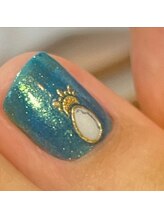 エクラプラス(Eclat.plus)/マニキュアにネイルシールも良き