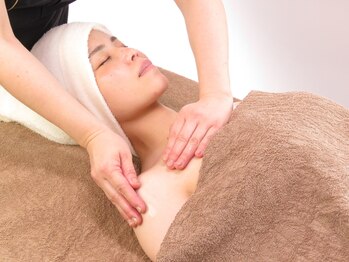 プレジール(plaisir)/デコルテマッサージ