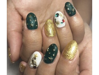 ヘアーアンドネイル ルシア(Hair&Nail Lucia)/緑ベースのクリスマスネイル!