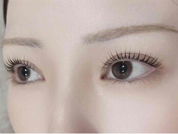 エイミー 小牧店(aimy)の写真/まるで自まつ毛が伸びたような自然な印象◎パリジェンヌで上品な仕上がり!ナチュラル・パッチリどちらも◎