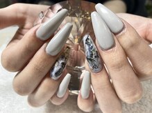 ダブルムーンビューティフル(DOUBLEmoonBeautiful)/大人可愛いパイソンネイルです♪