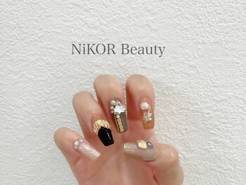 ビジューストーン乗せ放題¥9,000