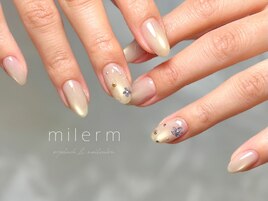 シンプルフラワー/Riyo