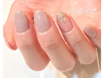 ネイルズ ララ(nails Lala)/ポイントシェルネイル
