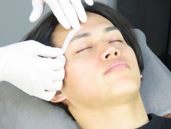 イエス 東京池袋店(YES)の写真/メンズ専門！【垢抜け間違いなしの美眉を◎】顔の印象は80%が『眉毛』で決まる！