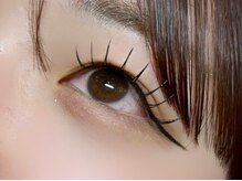 フィズ アイ ビューティ 豊川八幡店(fiz eye beauty)/マツエク｜フラットラッシュ