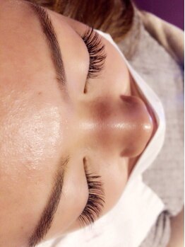 フリルアイビューティ 豊中店(Frill Eye Beauty)/