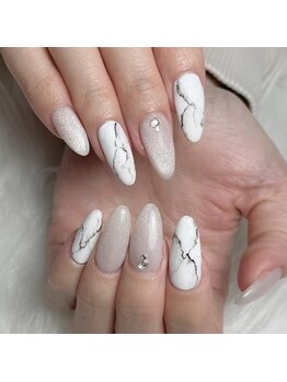 モモ(Momo)/大理石×マグ