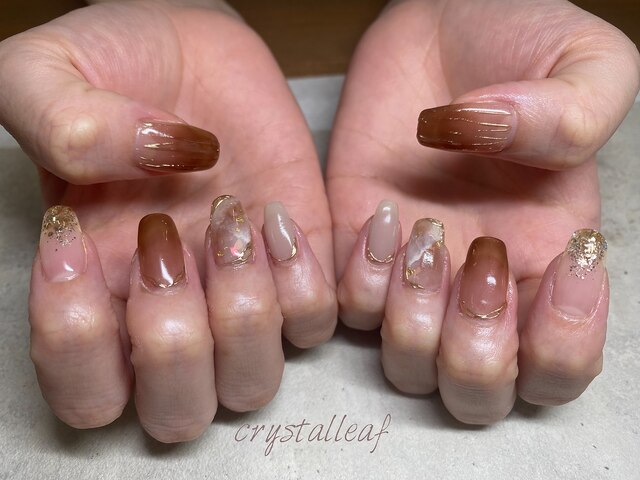 Nailsalon Crystal Leaf クリスタル リーフ 上野