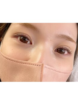 ナチュラル上品な目元にしたい