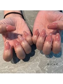 大人ピンクニュアンスネイル