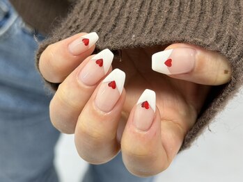 エクリュ(ecru.)の写真/【女の子らしさ抜群◎韓国ネイル】トレンドをおさえた韓国ネイルや艶っぽガーリーデザインが豊富[池袋]