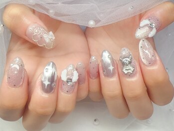 ユイ(YUYI.)の写真/周りと差をつけるデザイン力！理想の指先を叶えるハイクオリティな長さ出しで料金以上の仕上がりをご提供♪