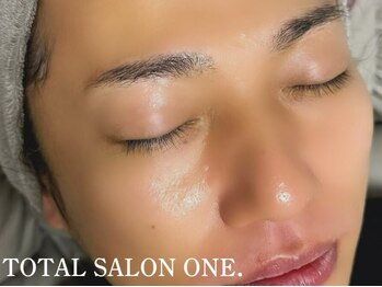 ワン(ONE.)の写真/全顔うるつやフェイシャルワックスで産毛/くすみ/角質ケア!アイブロウWAXのセットでトーンアップした素肌♪