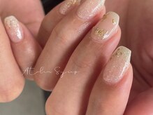 アトリエシロップネイル(Atelier Syrup nail)/ニュアンスフラワーでこなれ感
