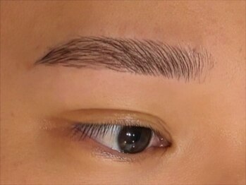 ヴィアス 名古屋高岳店(VIAS)の写真/【最旬モテデザインに★】薄眉から濃眉など、悩みを解消しつつ、トレンド感あるメンズ眉毛をご提案！