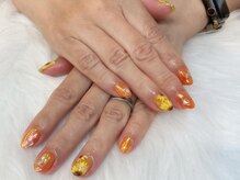 グレイヘアービューティー(gray hair beauty)/ひまわりネイル