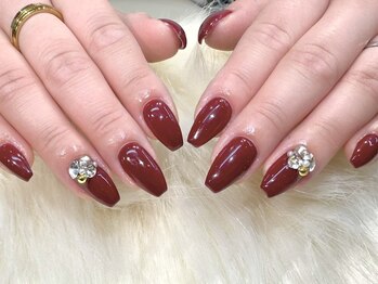ボルドーネイル¥6800