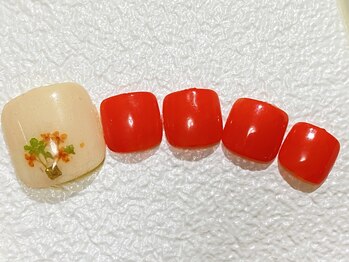 リラ(RIRA)/春のフットネイル 7400円コース