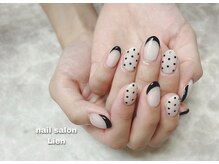 リアン(Lien)/黒フレンチネイル